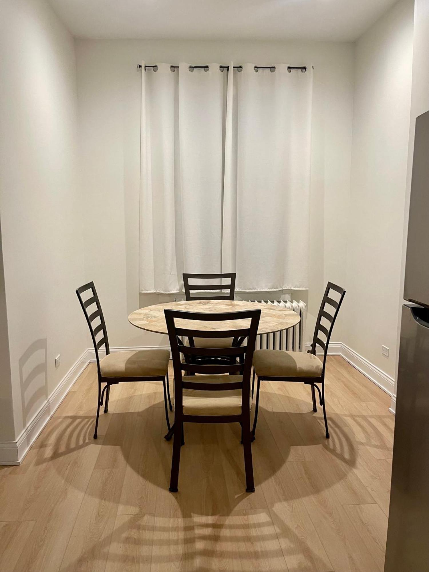 First Floor Condo In Chicago Bagian luar foto