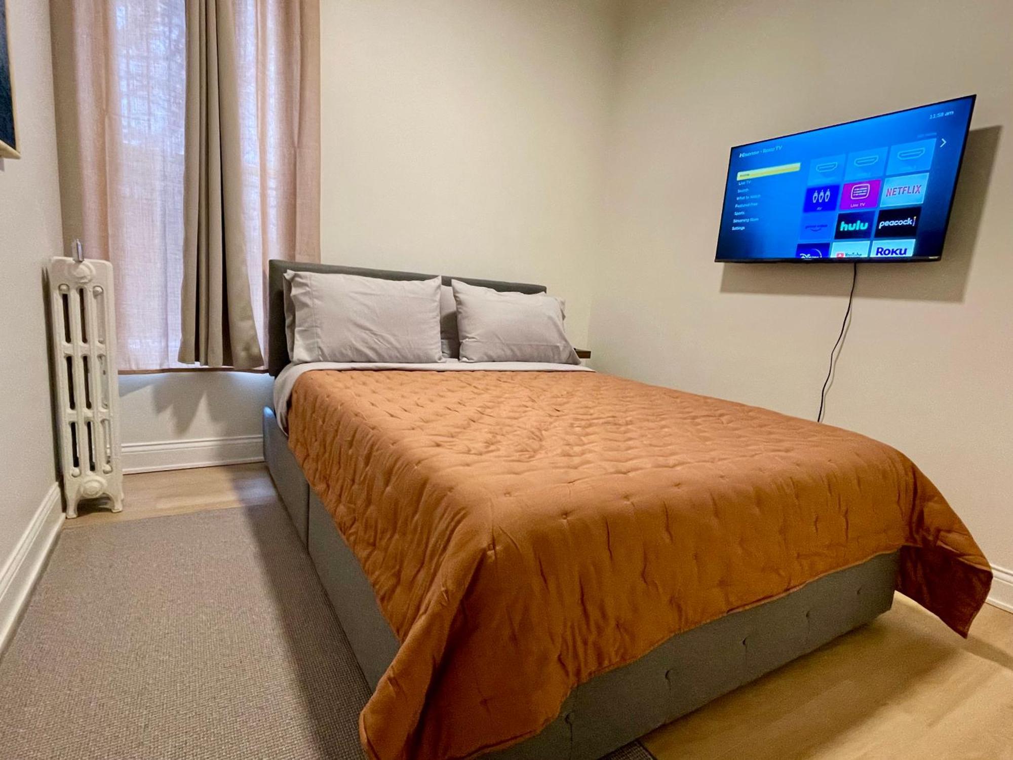 First Floor Condo In Chicago Bagian luar foto
